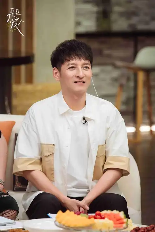 《再见爱人》李维嘉情绪失控泪洒演播厅 王秋雨为朱雅琼悬崖摘花触动