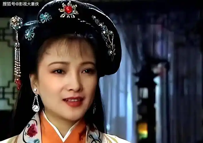 看了60岁何晴的老年状态,90年代古装第一美人果然名不虚传_杨洁_角色