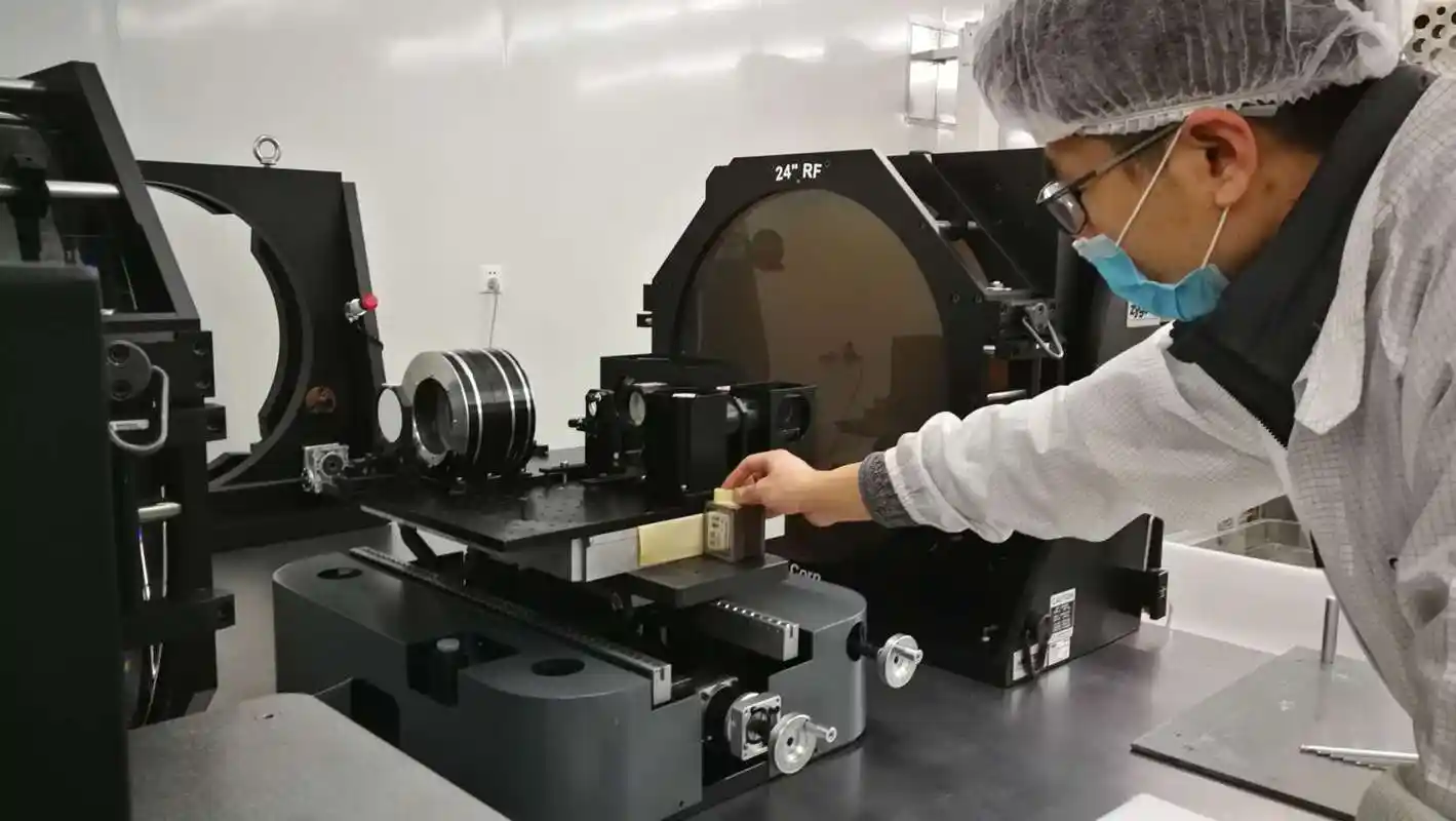 【抗"疫"前沿,党支部在行动】量子光学实验室党支部