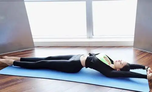 瑜伽女神, 尽显饱满迷人身姿