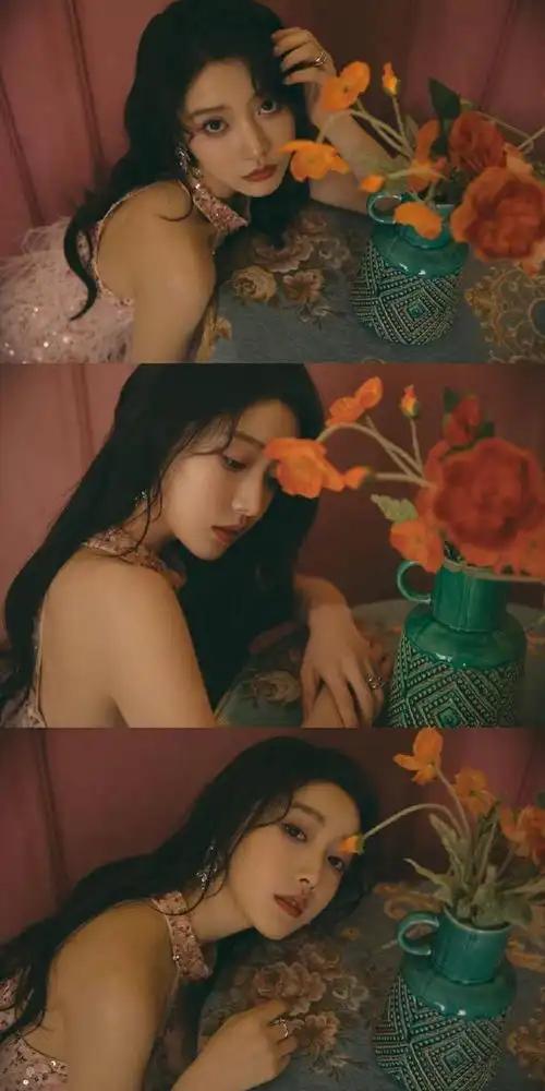 姜贞羽穿粉色羽毛裙大秀香肩肤白貌美太性感惊艳