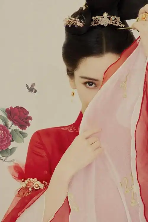 angelababy金簪红衣古风大片 云袖遮面眼神冷艳
