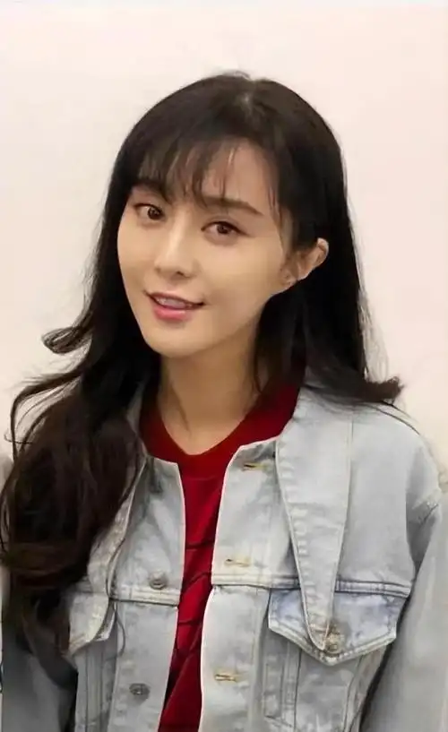 范冰冰生图感叹她皮肤真好啊,又白又漂亮,看容貌状态还以为32岁|素颜