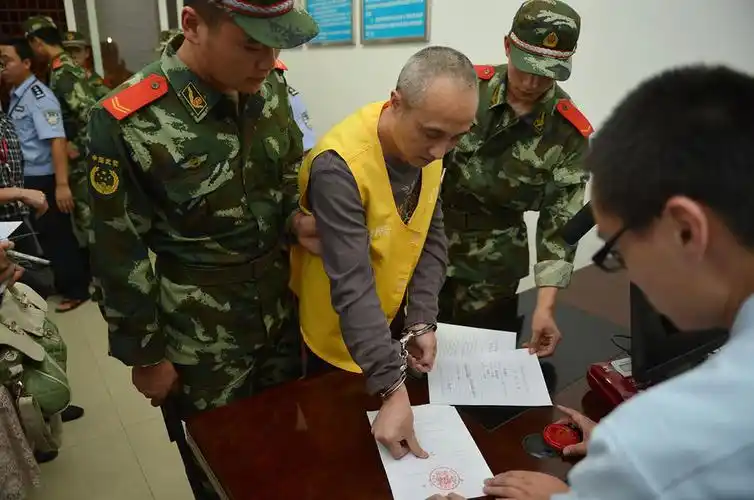 千万富翁被执行死刑 临刑前20小时曝光