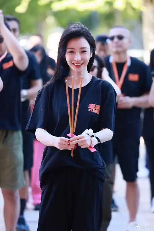 电影来福大酒店##黄轩柳岩新片来福大酒店开机