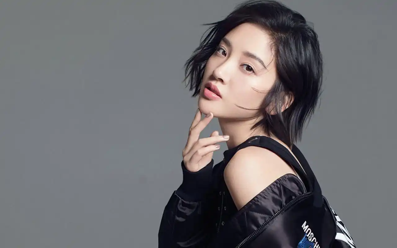 唐艺昕优雅性感时尚写真高清图片桌面壁纸,大陆明星,唐艺昕,时尚写真