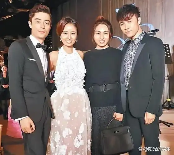 古巨基的老婆与林心如同框,他们打扮虽然朴素低调,但气质却不差