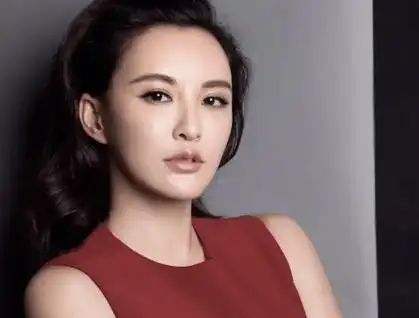 蔡徐坤睡粉打胎的瓜?陈飞宇和狗仔圈的料?袁弘张歆艺翻车?