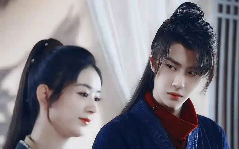 【有翡|赵丽颖|王一博】"少年在掩盖爱意的时候,忘记了眼睛也会说话"