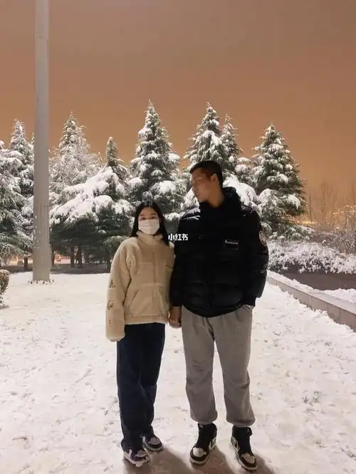 155与180爱会垫脚也会弯腰78