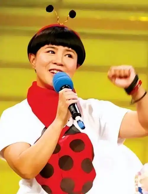 金龟子女儿产子未见王宁身影女婿身高195米当初王宁坚决反对