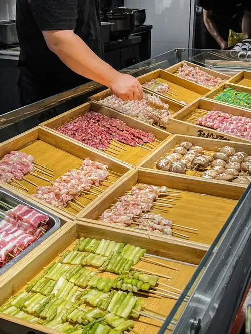 一整排的烧鸟食盒,治愈了打工人的疲惫～-我去的时候烧鸟种类还算全啦