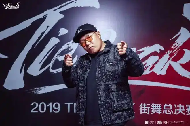 《莲》编舞的亚洲顶级狂派舞团体primekingz创始人trix;还有世界顶级