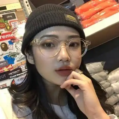 时尚霸气戴眼镜小姐姐头像,女生头像图片-回车桌面