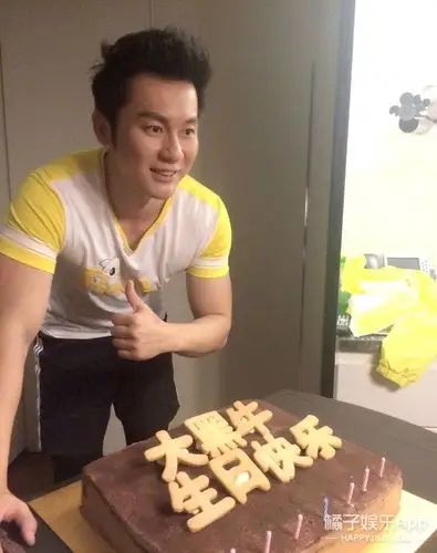 李晨37岁诞辰 范冰冰零点蜜意广告:没想过要离开