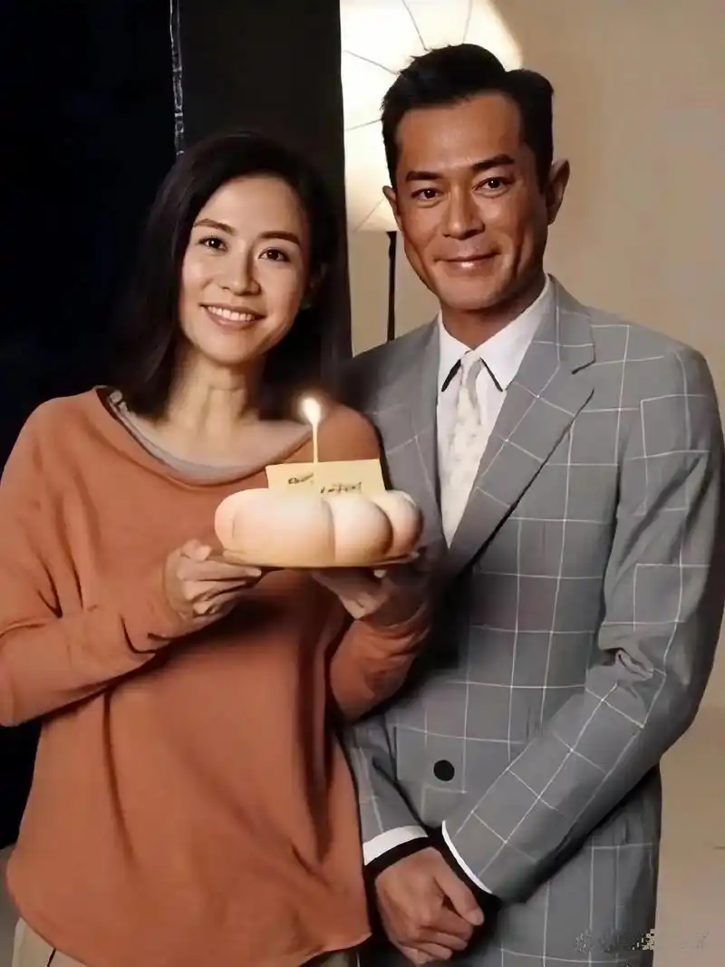 宣萱和古天乐,无论颜值,还是气质,都蛮搭的!简直就是天作之合. ?