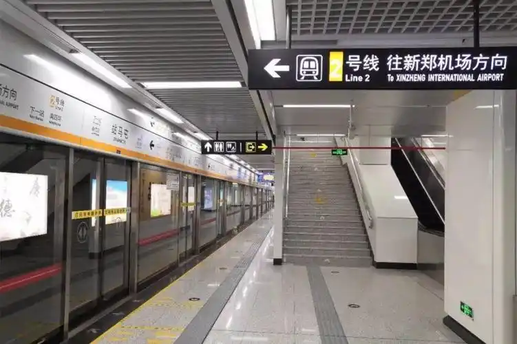 绿都澜湾尊踞郑州主城南北中轴紫荆山路,举步可达地铁2号线站马屯站