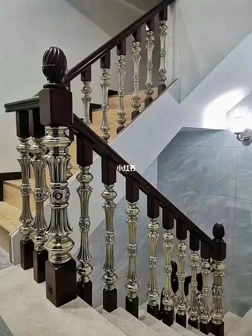 高端别墅室内铝艺铸花镀金楼梯扶手经典案例