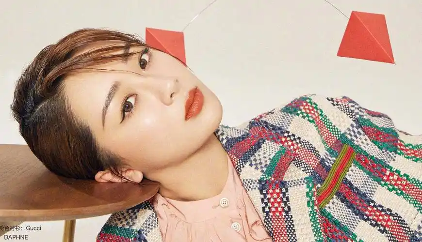 李现张一山分别发文为杨紫庆生,看到她的回复:差别太大了_关系_祝福