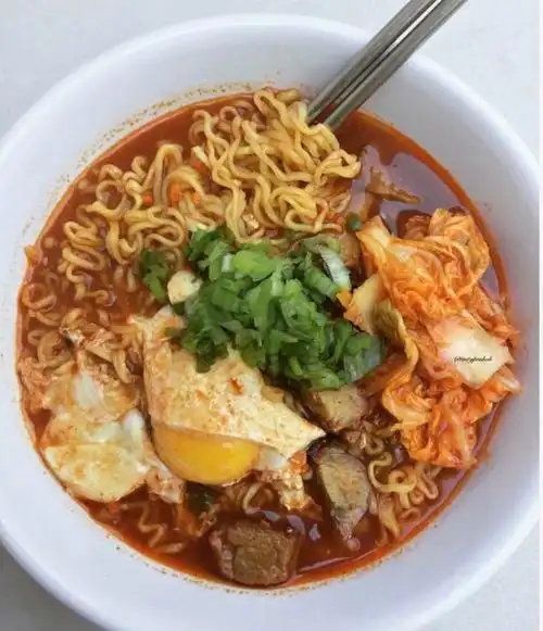 食图(深夜泡面)