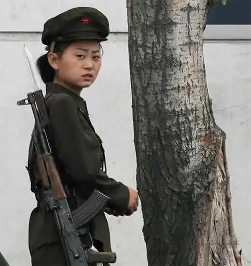 朝鲜人民军女兵全纪录(组图)