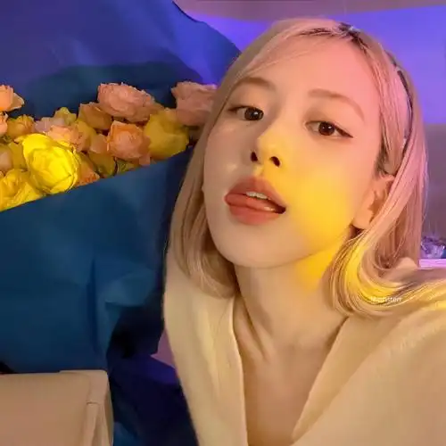 所以肉肉头像第二弹来啦9592礼貌拿图喔710202#朴彩英软萌