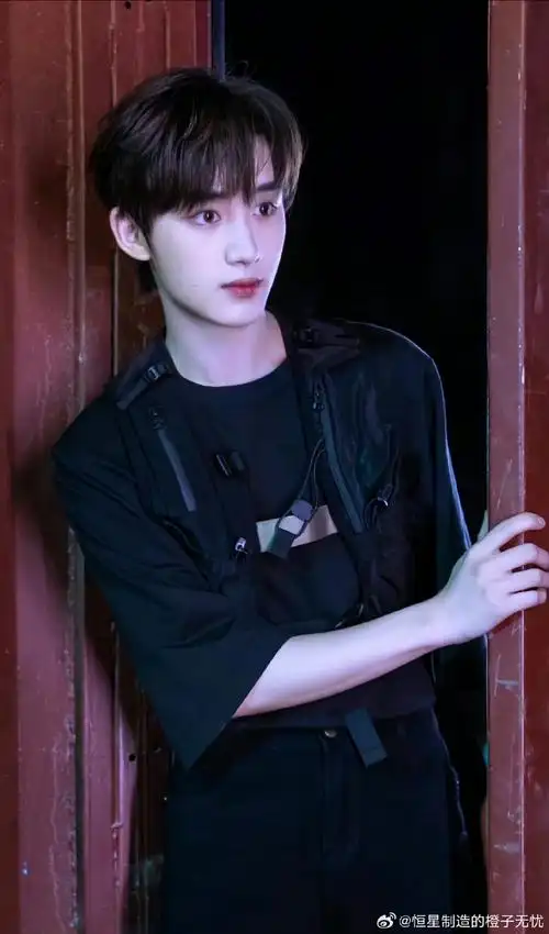 丁程鑫超话#丁程鑫楼非楼演唱会#dcx#丁程鑫你好星期六#  早1777