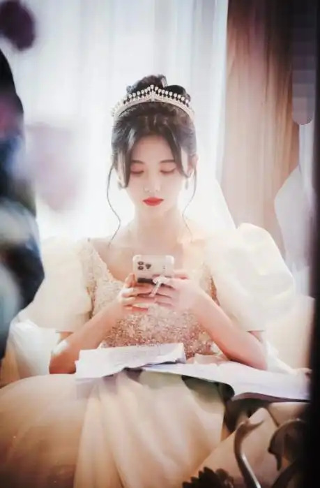 鞠婧祎婚纱造型曝光,诠释了美若天仙的含义,不愧是四千年美女!