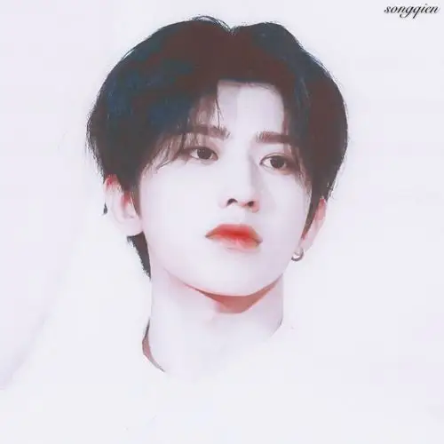 蔡徐坤优质头像图源dt^自调蔡徐坤的眼睛里有星星