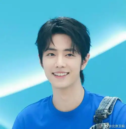 肖战的笑太治愈了#笑起来如春风和煦,阳光微醺,今日份的温暖少年@玖