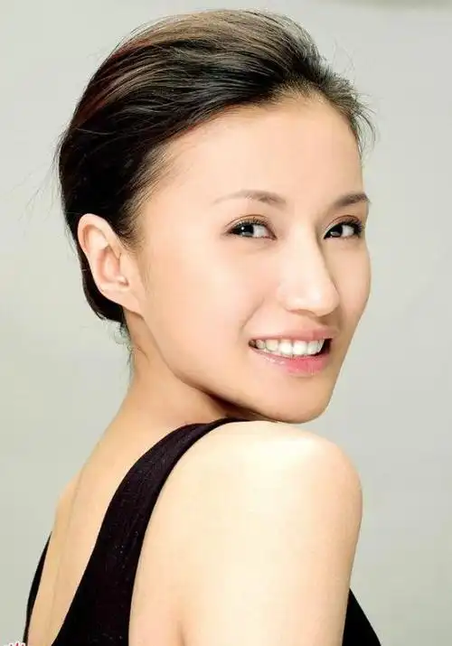 北影校花万美汐太懒错失华妃一角,只演了个小角色,事后懊悔不已|演员