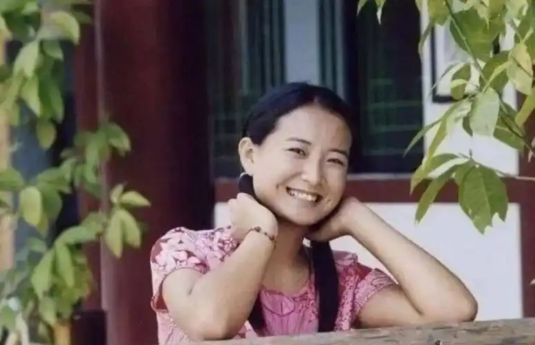 贾玲暴瘦100斤对比照曝光,网友:有野心的女人_减肥_成功_电影