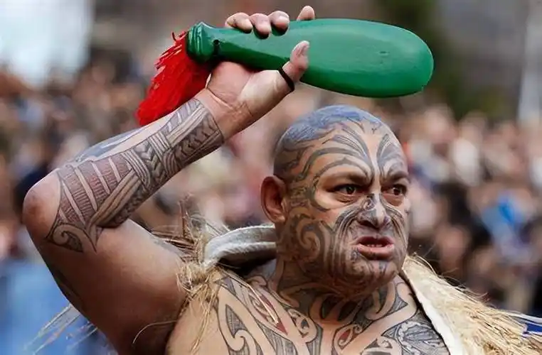 探究毛利人纹身的社会文化意义_传统_图案_象征