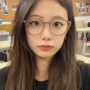 女生大框学生素颜百搭圆框轻tr90网红小红书爆款潮人奶茶色眼镜