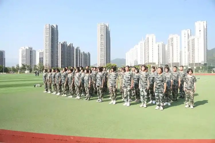 沙县金沙高级中学2020级新生队列训练