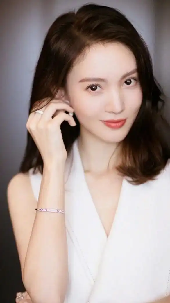 一组金晨的壁纸分享