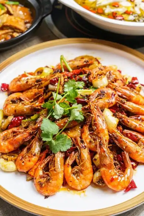 香酥烤鱼啖啖爆汁香辣虾啤酒鸭味蕾一次大满足