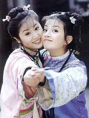 赵薇和林心如合作出演的影视剧有《还珠格格1-2》《情深深雨濛濛》