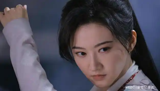 景甜新剧有点意思十集了男主还没搞明白女主是谁