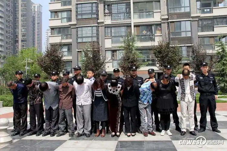 12名传销头目西安被抓 "老总"自己欠债20余万[组图]
