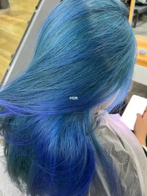 渐变海洋蓝发色