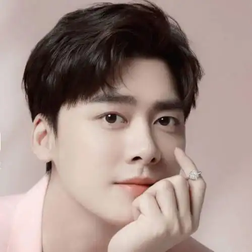 【头像】李易峰_腾讯新闻