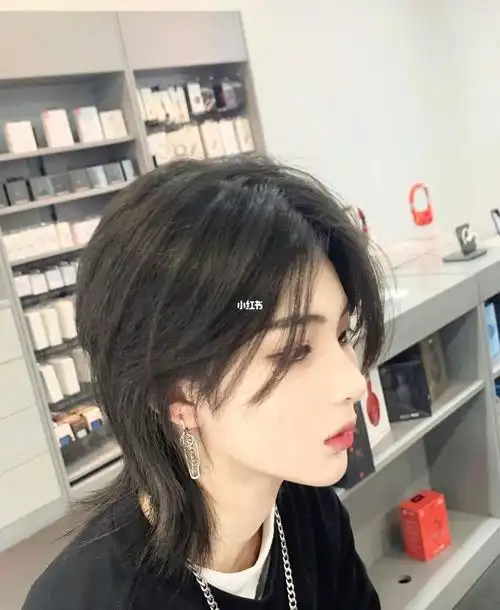 菏泽假发真发全真人发短发女全头套式锁骨仿真自然长发狼尾鲻鱼头发型