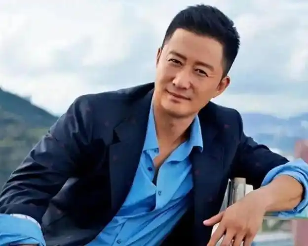 但自古都是人红是非多,故而吴京身上也无可避免会出现争议.