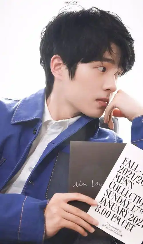 王一博肖战同台成定局,归国四子一起领奖_鹿晗_吴亦凡_张艺兴