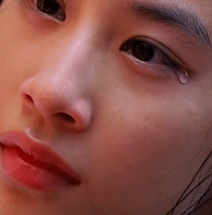 黄圣依gif美女gif难过gif哭泣gif