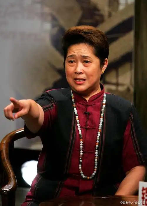 李连杰带着妻子黄秋燕一起从深圳到美国打拼