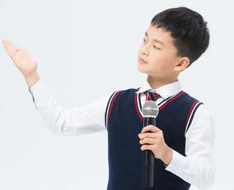 选择优尼课少儿播音主持四大优势