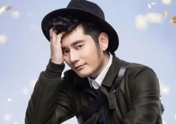 劲爆钱枫被扒出他在节目中多次翘起来还到处顶人