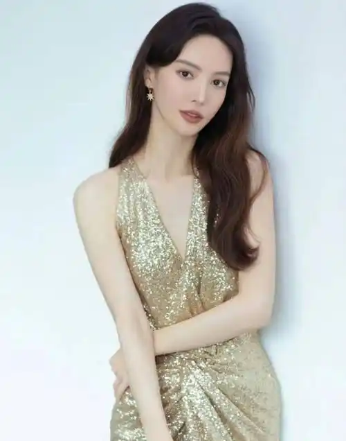 一问一答 | 王一博,杨紫,李湘王岳伦,小作精,沈腾马丽,金晨胡夏_公司